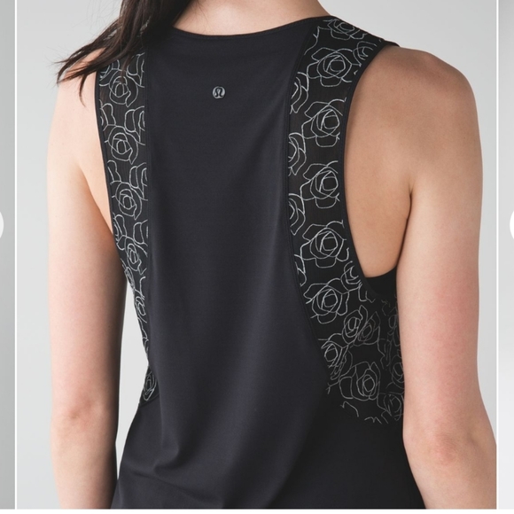 Lululemon Lucent Tank - Picture 3 of 9